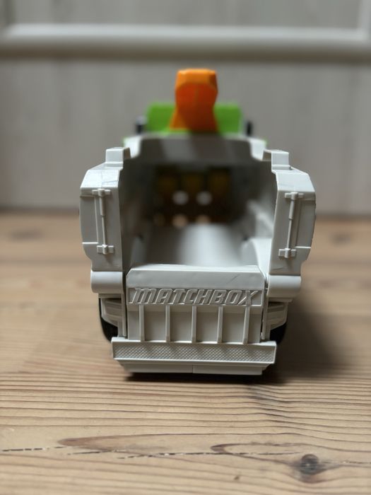 Matchbox Zamiatarka Samochodzik DWG67