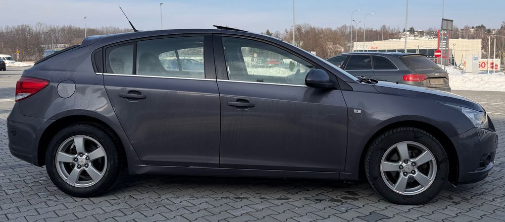 Chevrolet Cruze 1.6 LPG automat 2011 rok