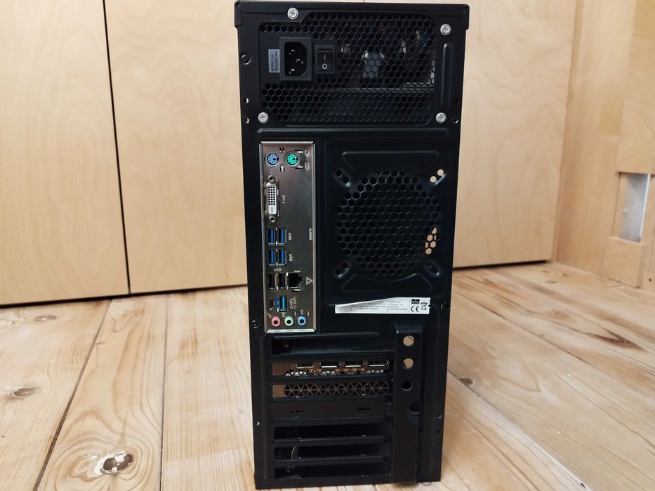 Komputer RTX 3070 Ti 8GB, i7 6700, 64 GB DDR4, 480GB SSD