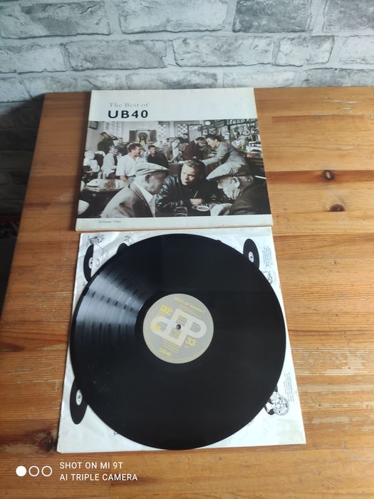 UB40 zestaw 2 płyt winylowych plus prezent