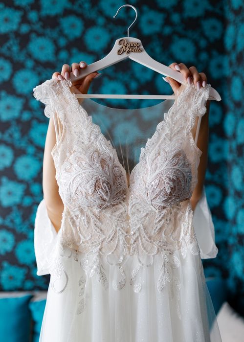 Suknia ślubna S/M, ecru/śmietanka, salon Tiara w Łodzi