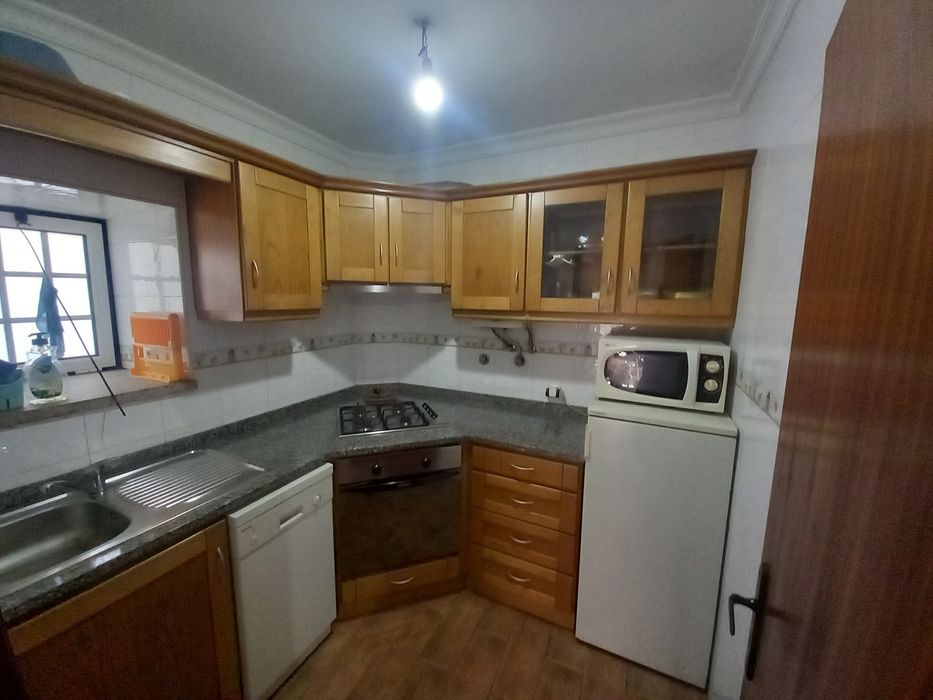 Moradia em pedra T1+1 em Arcozelo da Serra