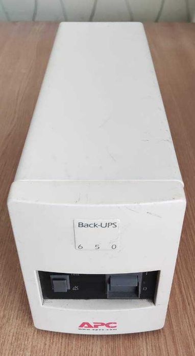 Джерело безперебійного живлення APC BACK-UPS 650 (BK650MI)