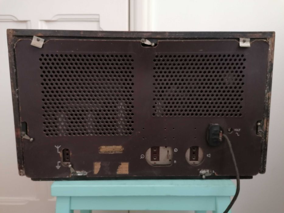 Rádio siera antigo