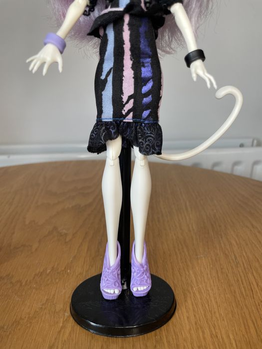 Кетрін Catrine DeMew Monster High