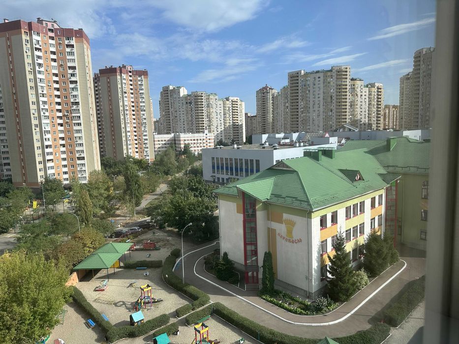 Оренда 2к квартира Урлівська 21-Б поверх 8/23 75м