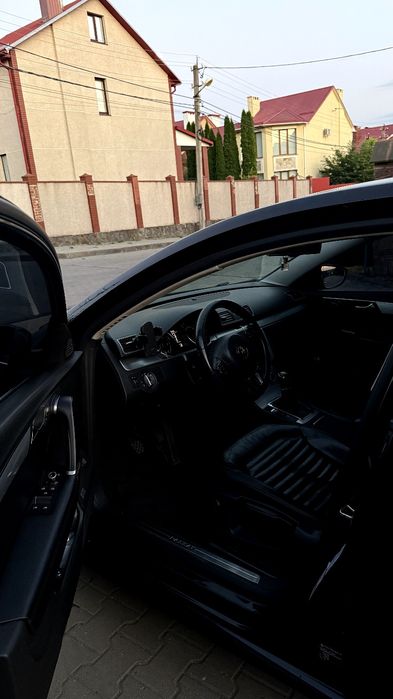 Volkswagen Passat B7 Europe 2.0 TDI, МКПП 6-ст,2012 рік,седан