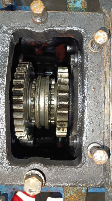 Мтз 80 на запчастини або під відновлення на 95% комплектний