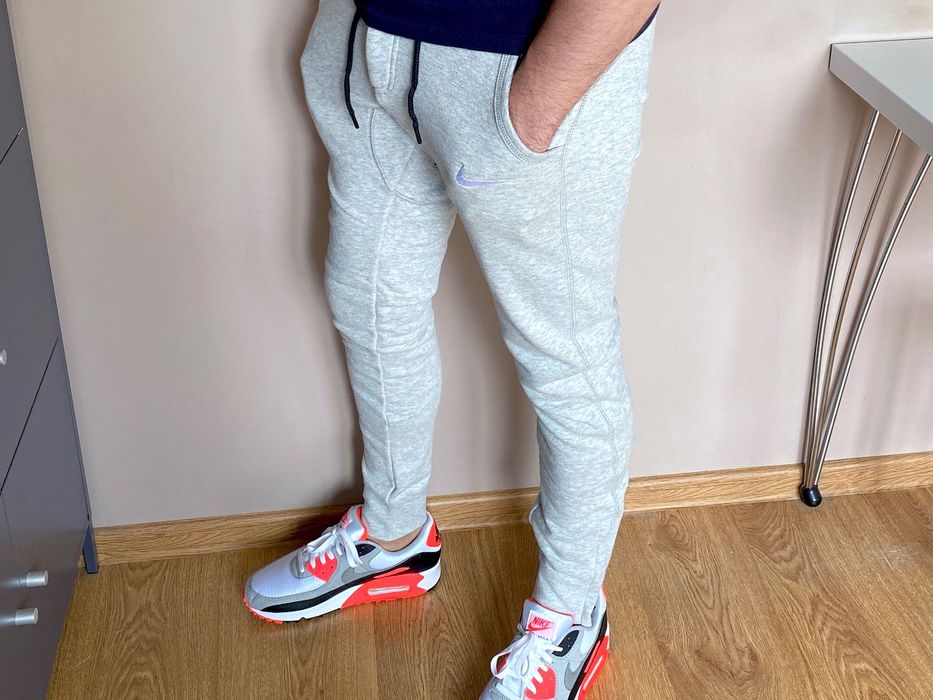 NIKE szare dresowe joggery rurki model Venom V442 r. S / NOWE !