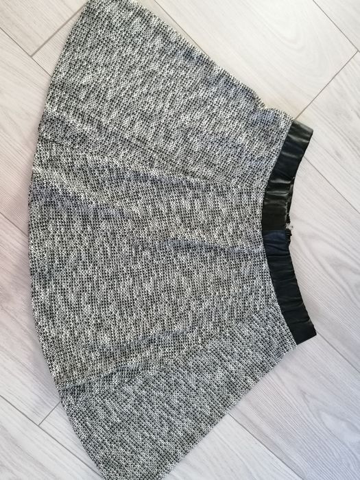 Sprzedam spódnice rozm. M