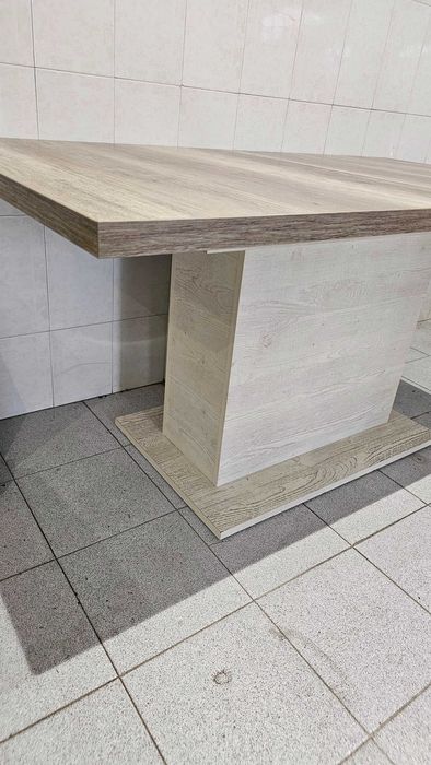 Mesa em madeira 2.20cm