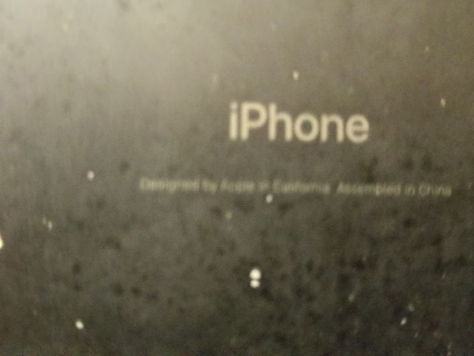 смартфон Apple iPhone 7 Plus.