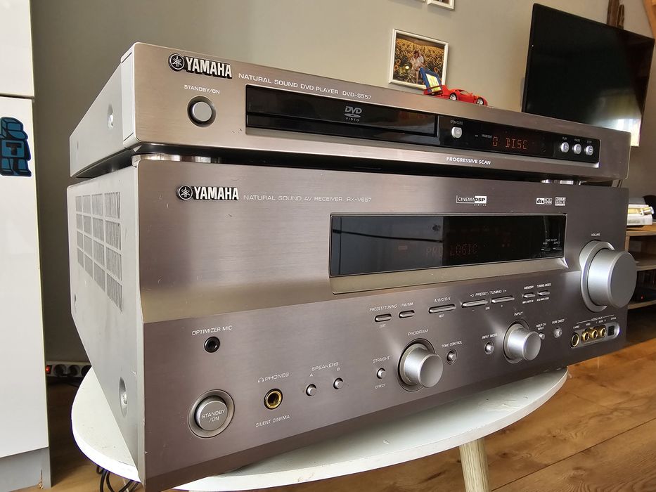Ampliner Yamaha RX V657 i DVD S557