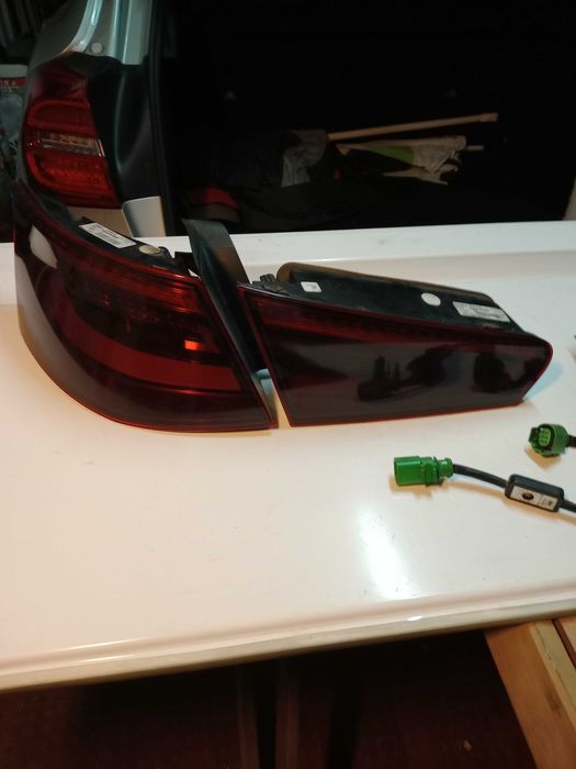 Vendo conjunto de farolins traseiros LED Audi A3