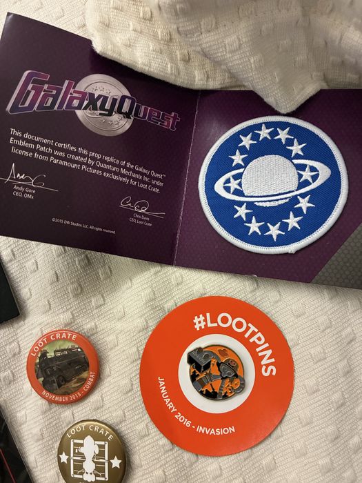 Lote de pins  - Loot Crate