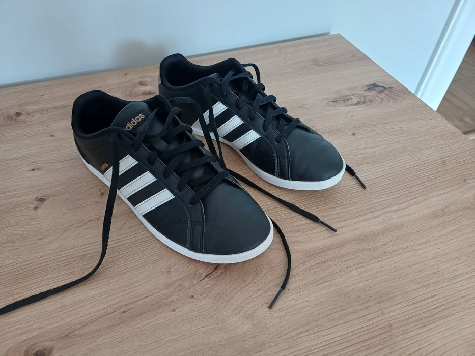 buty Adidas Coneo Qt rozmiar 37 damskie sneakersy
