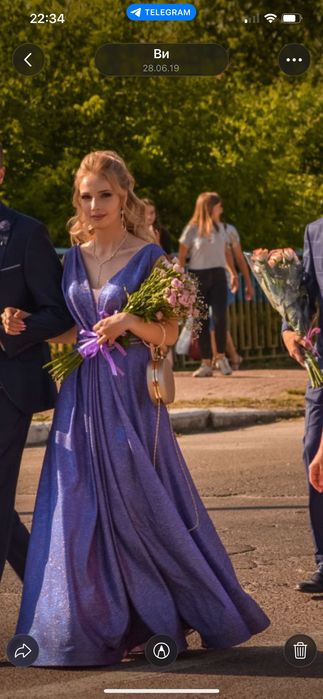 Сукня випускна