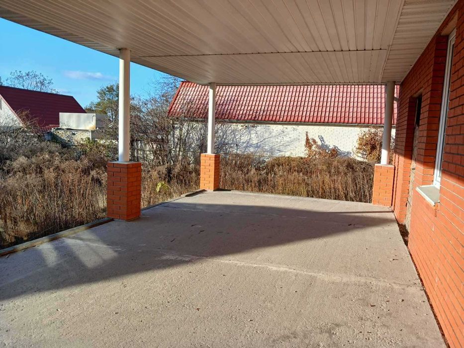 Крушинка буд. 373м.кв. + гараж 58м.кв. 20 соток ПОРУЧ З ОЗЕРОМ