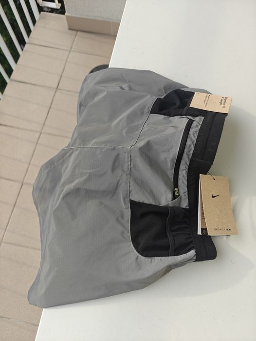 Nowe spodenki Nike Running M odblaskowe do biegania