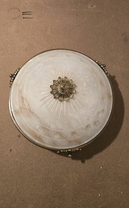 Candeeiro plafound em pedra Alabastro e Bronze