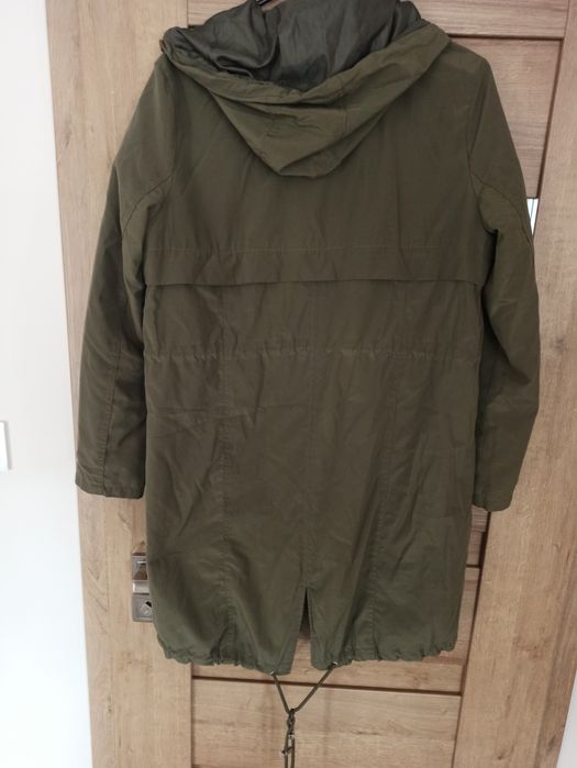 Kurtka parka, płaszcz przeciwdeszczowy rozmiar 34/XS Sinsay kolor khak