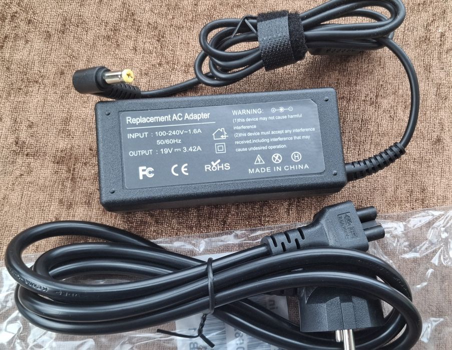 Блок живлення 19В 3.42А роз'єм 5.5х2.5мм адаптер мережевий з кабелем живлення 100-240V DC 19V 3.42A 65W