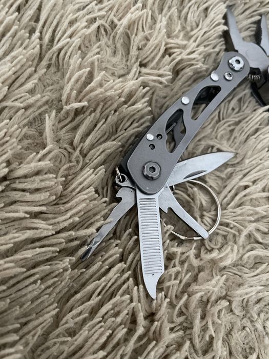 Мультілок Брелок плоскогубці пилка натфіль ніж викрутки