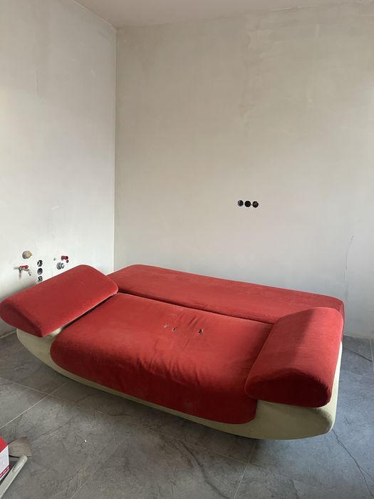 Срочно продам диван Недорого