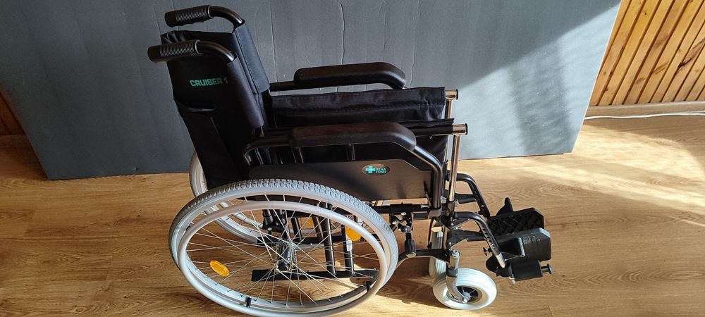 Stalowy wózek inwalidzki Cruiser 1 CZARNY