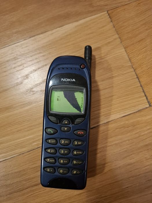 Nokia 6150 SAT - klasyczna cegła włacza się