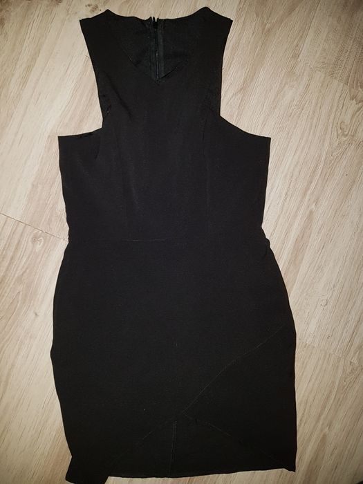 Czarna wieczorowa sukienka