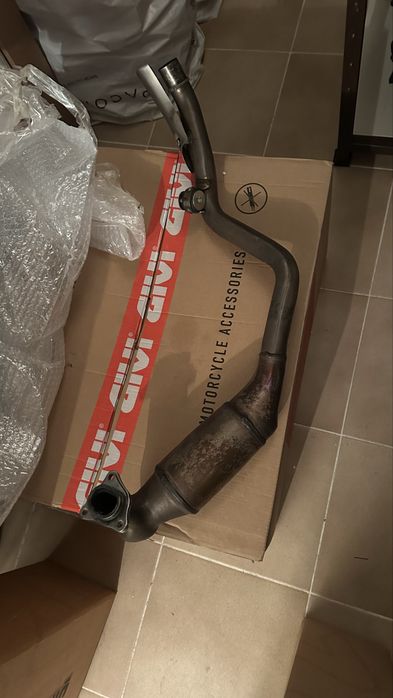 Escape completo Honda X  adv 750