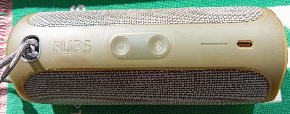 JBL Flip 5 conector cabo carregamento avariado