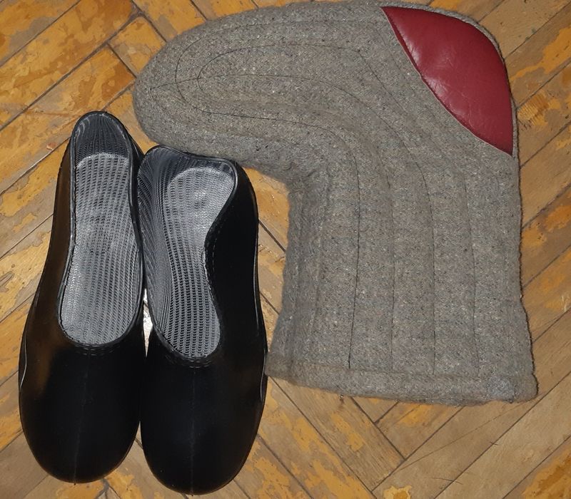 Продам бурки- валенки