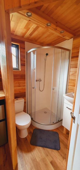 Wolne terminy  Domki ,apartament -pokoje tanie noclegi