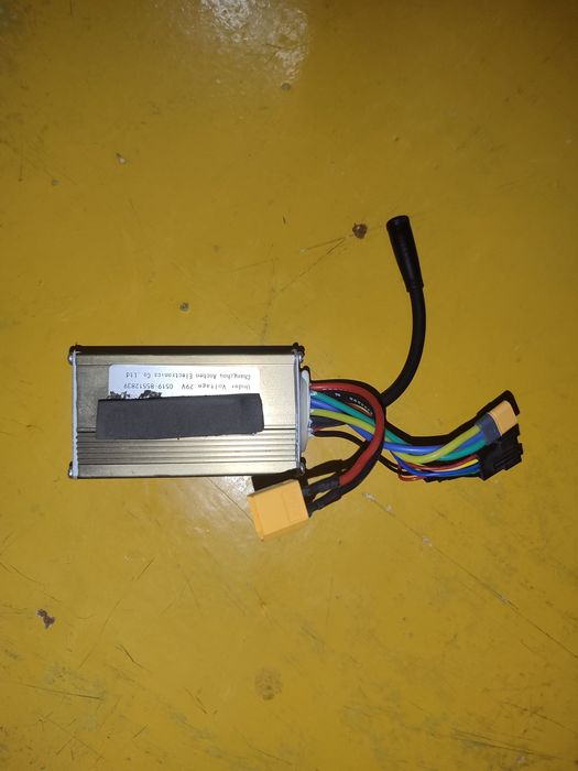 Самокат Moovi (на запчастини)