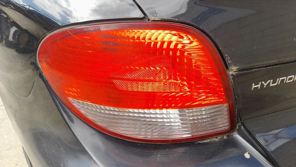 Farolim esquerdo HYUNDAI Coupé (RD)