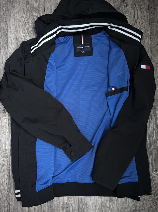 Бомбер Tommy Hilfiger Hooded Nylon Windbreaker Jacket Originals