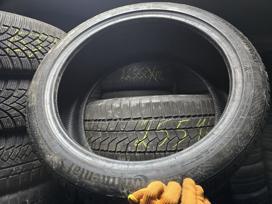 255/40R20 Continental WinterContact TS850P