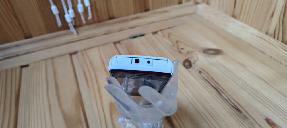Nokia X6-00       .