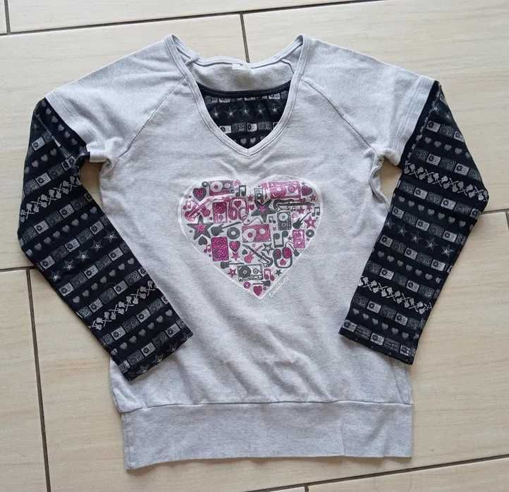 Śliczna bluzeczka z serduszkiem