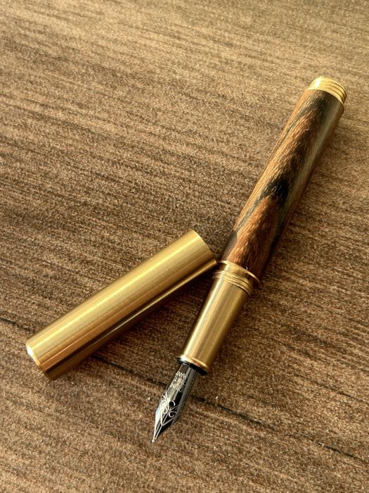Drewniane Pióro Wieczne z egzotycznrgo drewna Bocote