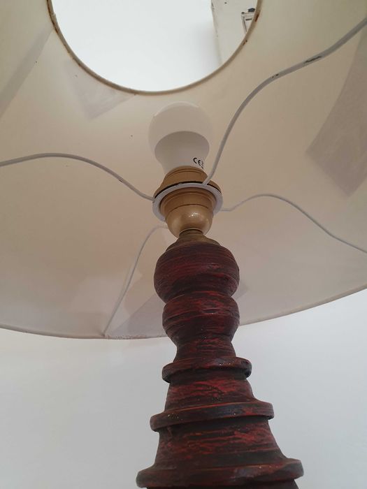 Candeeiro de mesa grande