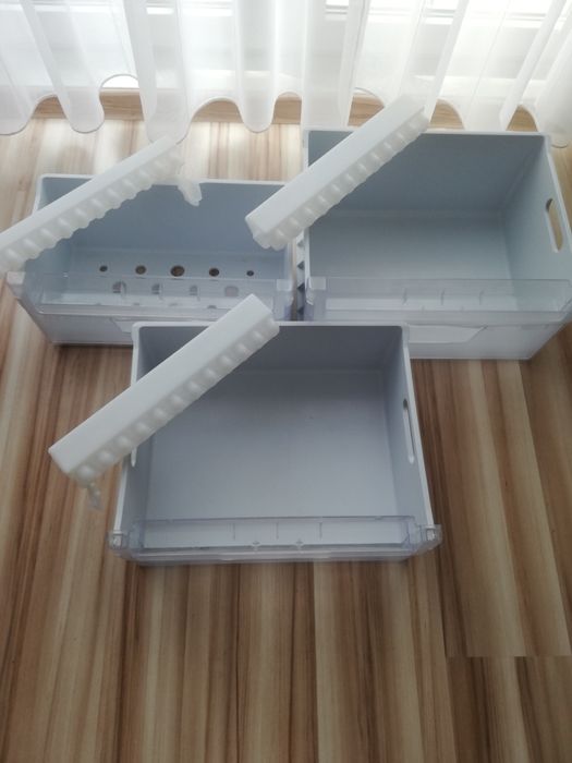 Półki do lodówki Indesit model: BIAA 13P F