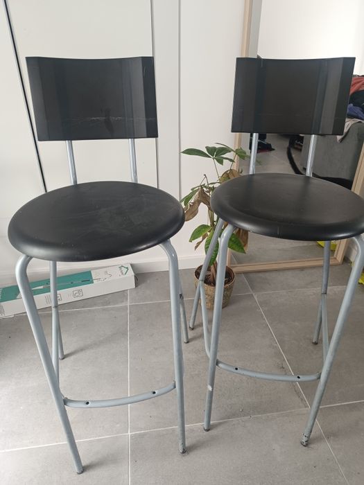 Cadeiras Altas 2 por 18€