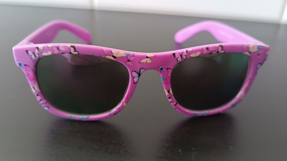 Girls' Sunglasses for Ages 4 to 6. Like New