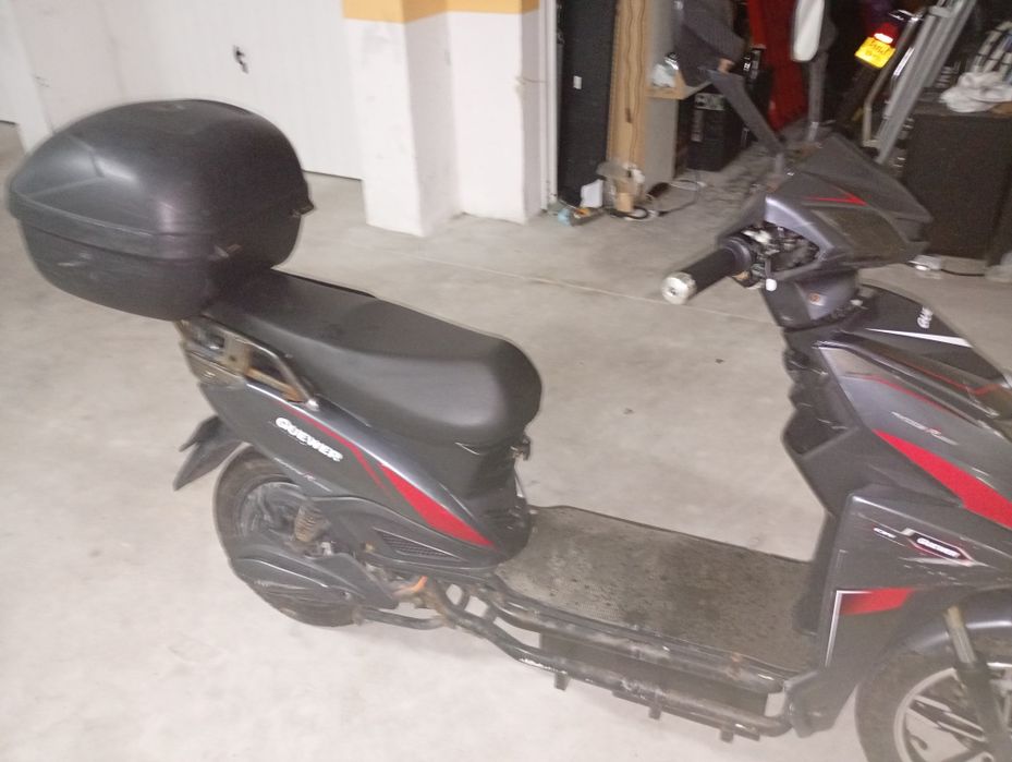 Mota elétrica usada para venda