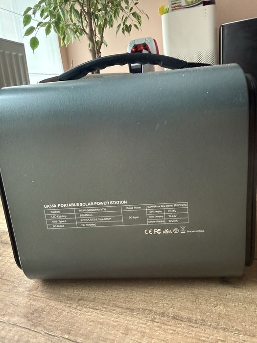 Зарядна станція 600w flashfish ua550 220v синус