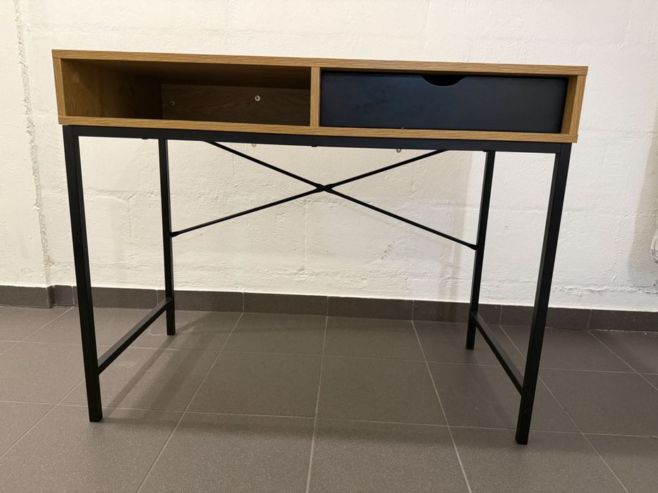 Biuro JYSK jak nowe