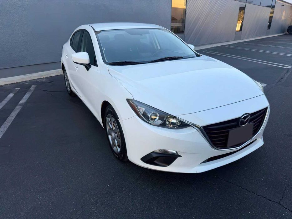 Mazda 3      2016